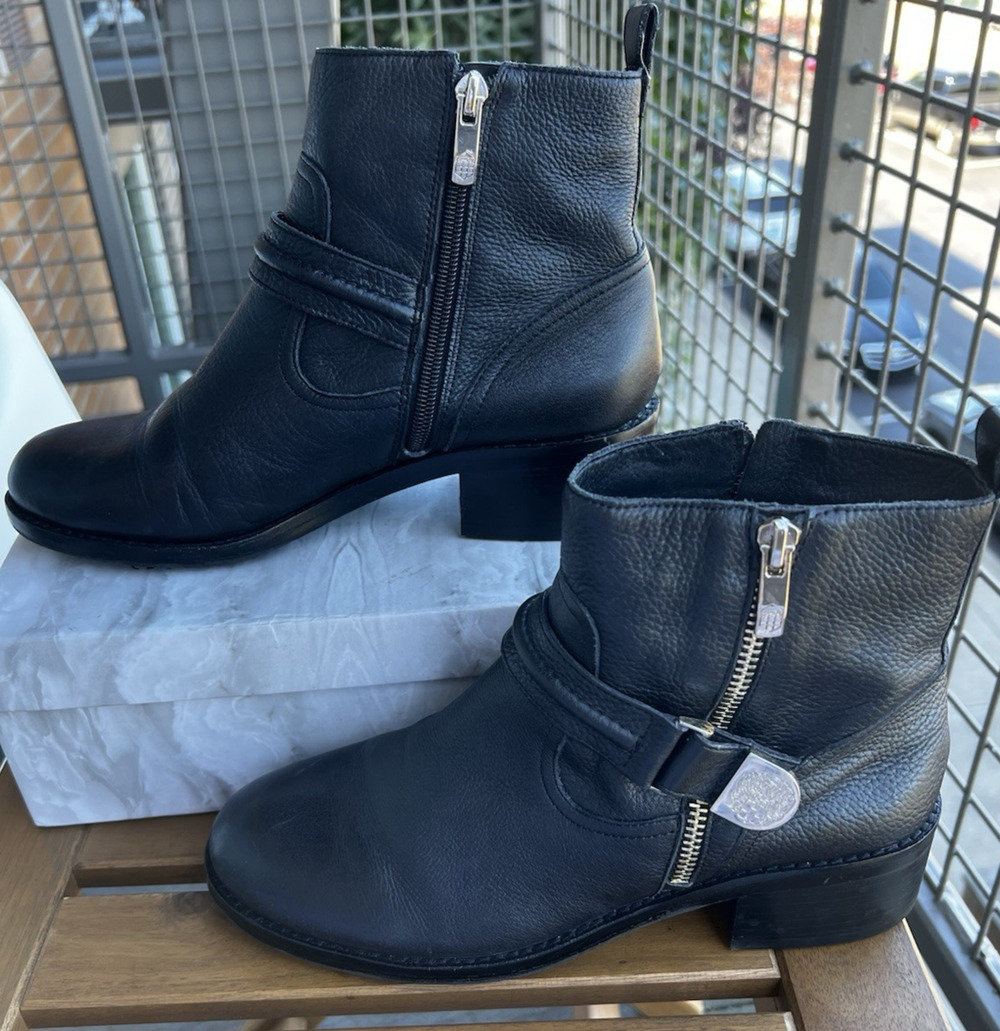 Womens Vince Camuto Black Leather Ankle Moto Side Zip Buckle Boots Size 8.5 M